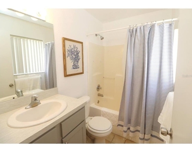 906 E 11th Avenue - Photo Thumbnail 9
