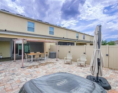 9039 Alba Lane - Photo Thumbnail 19