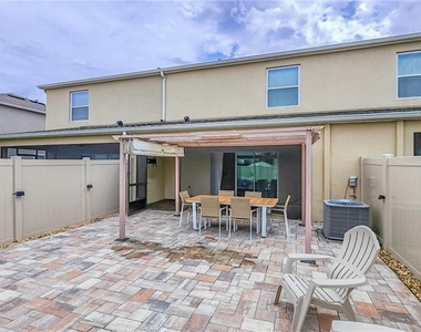 9039 Alba Lane - Photo Thumbnail 20