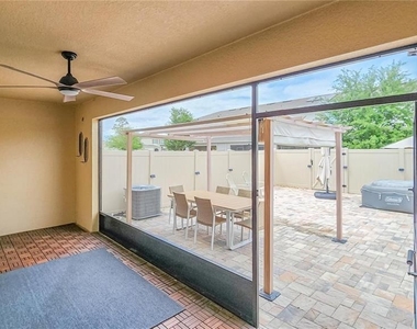 9039 Alba Lane - Photo Thumbnail 16