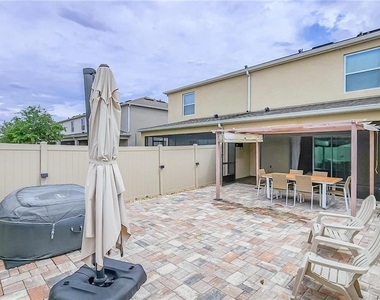 9039 Alba Lane - Photo Thumbnail 18