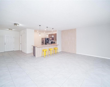 9039 Alba Lane - Photo Thumbnail 2