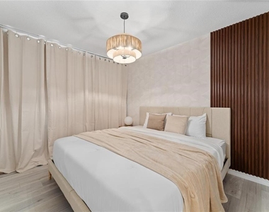 2125 Crystal Bell Street - Photo Thumbnail 7