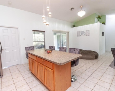 3131 Spikey Way - Photo Thumbnail 7