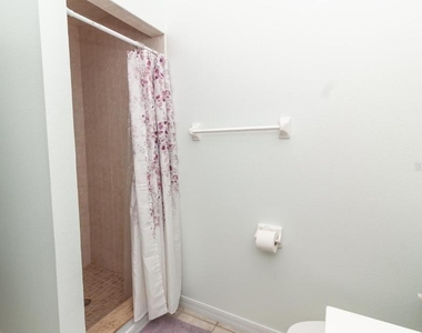 3131 Spikey Way - Photo Thumbnail 24