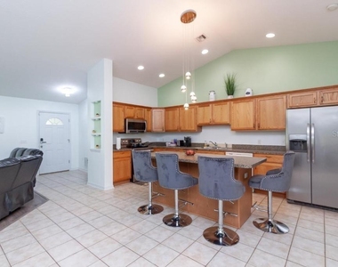 3131 Spikey Way - Photo Thumbnail 8