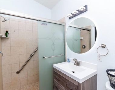 3131 Spikey Way - Photo Thumbnail 17