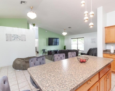 3131 Spikey Way - Photo Thumbnail 9