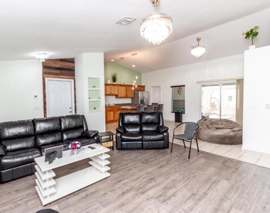 3131 Spikey Way - Photo Thumbnail 11