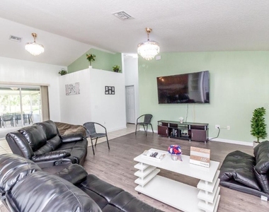 3131 Spikey Way - Photo Thumbnail 12