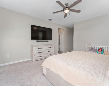 1487 Axel Graeson Avenue - Photo Thumbnail 9