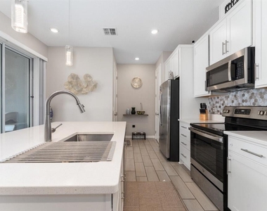 1487 Axel Graeson Avenue - Photo Thumbnail 5