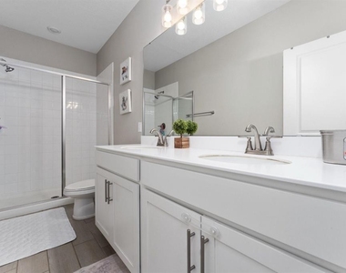 1487 Axel Graeson Avenue - Photo Thumbnail 10