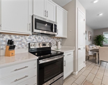1487 Axel Graeson Avenue - Photo Thumbnail 6