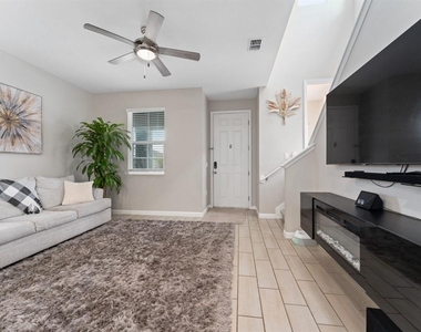 1487 Axel Graeson Avenue - Photo Thumbnail 2