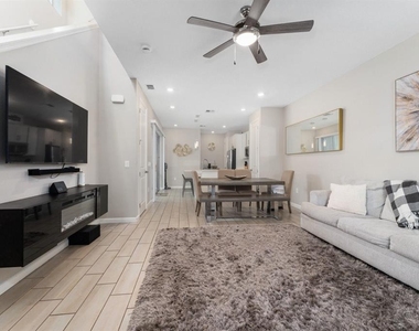 1487 Axel Graeson Avenue - Photo Thumbnail 3