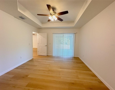 1017 Carnegie Drive - Photo Thumbnail 20
