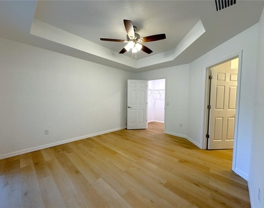 1017 Carnegie Drive - Photo Thumbnail 14