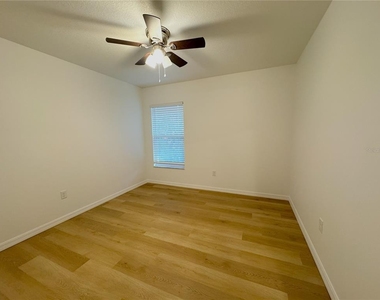 1017 Carnegie Drive - Photo Thumbnail 9