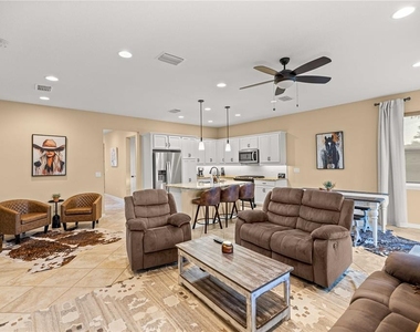 5471 Nw 34th Street - Photo Thumbnail 2