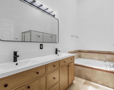 608 Bridge Creek Boulevard - Photo Thumbnail 15