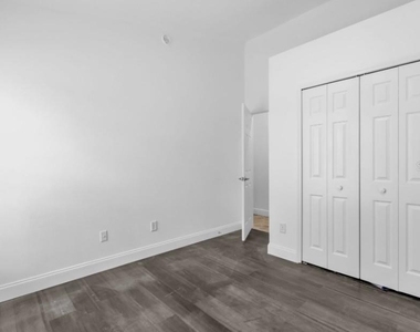 608 Bridge Creek Boulevard - Photo Thumbnail 23