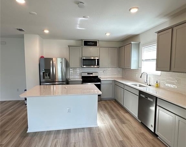 20665 Drake Elm Drive - Photo Thumbnail 10