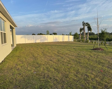 2587 Sage Valley Way - Photo Thumbnail 3