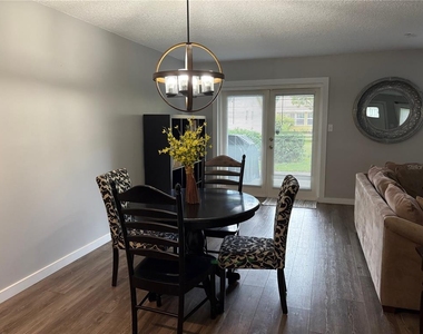 10010 Gannon Lane - Photo Thumbnail 12