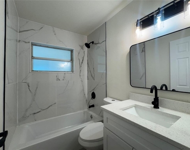 7224 Valiant Court - Photo Thumbnail 5
