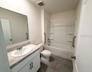 709 Versailles Lane - Photo Thumbnail 17