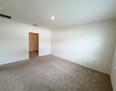 709 Versailles Lane - Photo Thumbnail 11