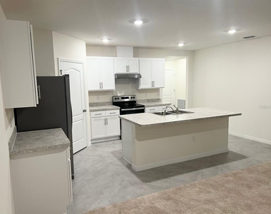 709 Versailles Lane - Photo Thumbnail 1