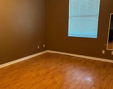 600 Northern Way - Photo Thumbnail 6