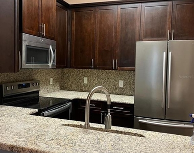 600 Northern Way - Photo Thumbnail 16