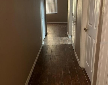 600 Northern Way - Photo Thumbnail 18