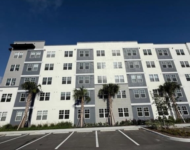 5579 Pga Blvd - Photo Thumbnail 1