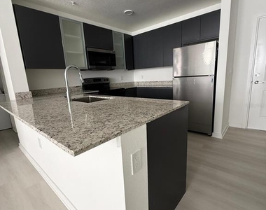 5579 Pga Blvd - Photo Thumbnail 7