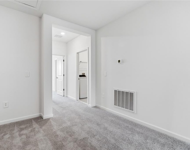 3122 Kurtz Terrace - Photo Thumbnail 9