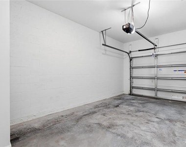 3122 Kurtz Terrace - Photo Thumbnail 7