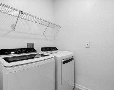 3122 Kurtz Terrace - Photo Thumbnail 10