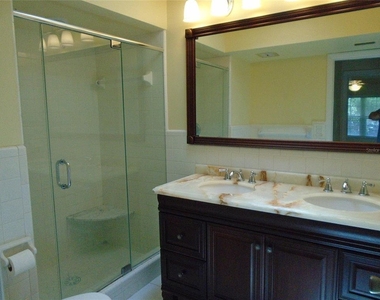 2430 Deloraine Trail - Photo Thumbnail 13