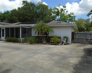 2430 Deloraine Trail - Photo Thumbnail 16