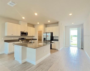 4961 Rain Shadow Drive - Photo Thumbnail 4
