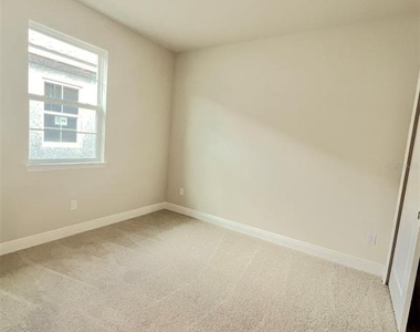 4961 Rain Shadow Drive - Photo Thumbnail 7