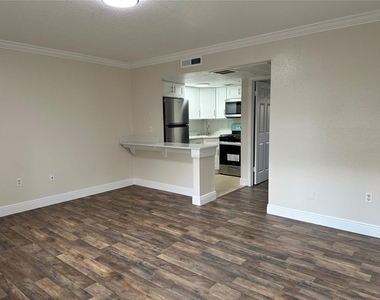 122 Water Front Way - Photo Thumbnail 1
