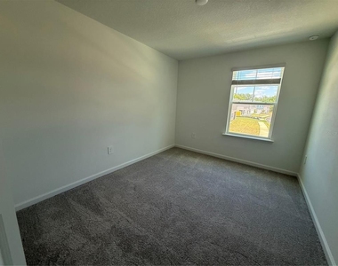 3674 Se 37th Court - Photo Thumbnail 22