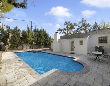 515 Florida Street - Photo Thumbnail 12