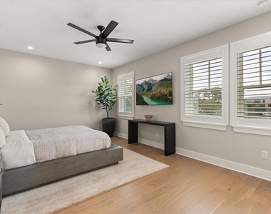 1077 Minnesota Avenue - Photo Thumbnail 32