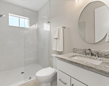 1077 Minnesota Avenue - Photo Thumbnail 25